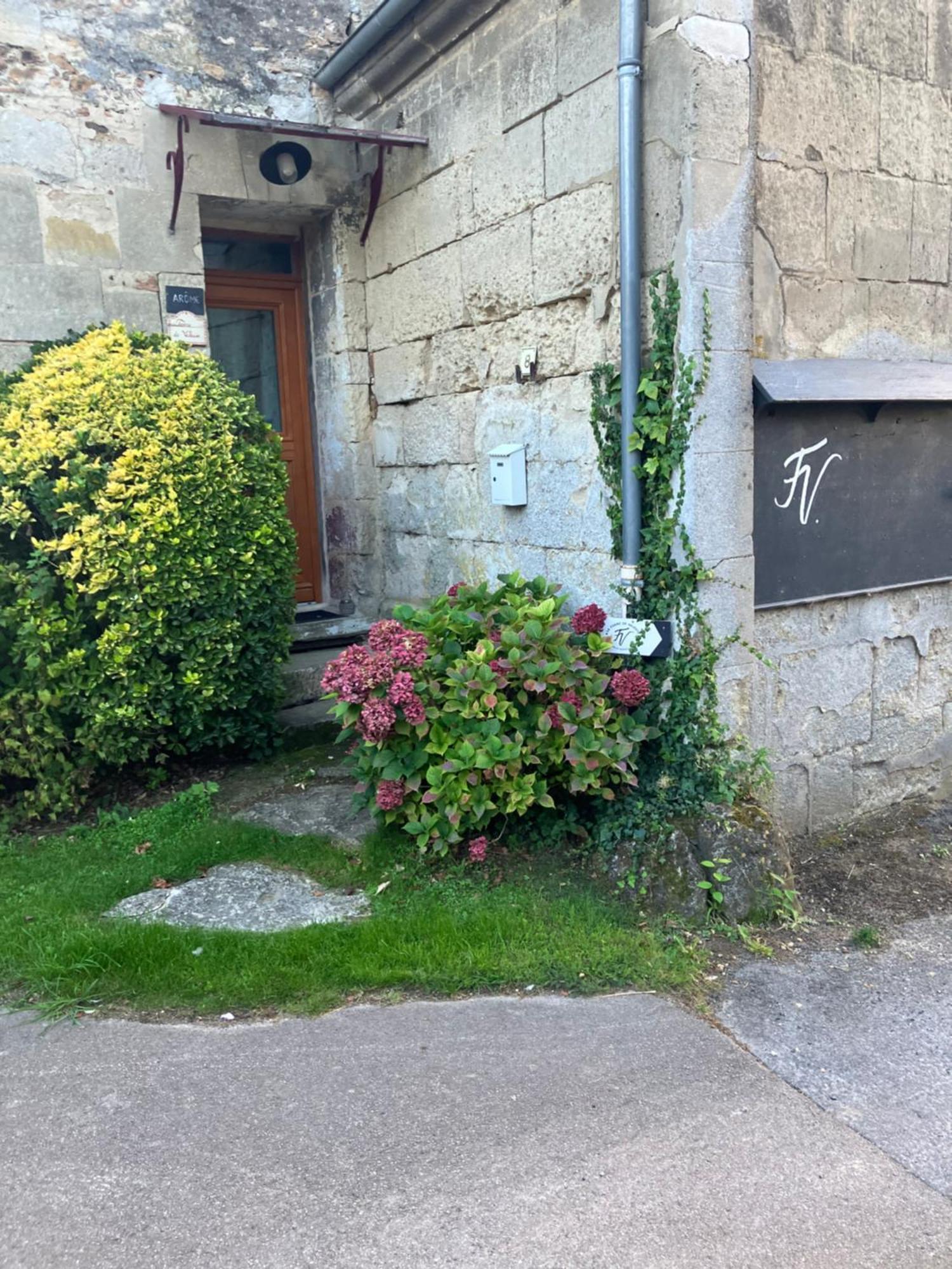 La Ferme De Valeuse Bed & Breakfast Morienval Exterior photo